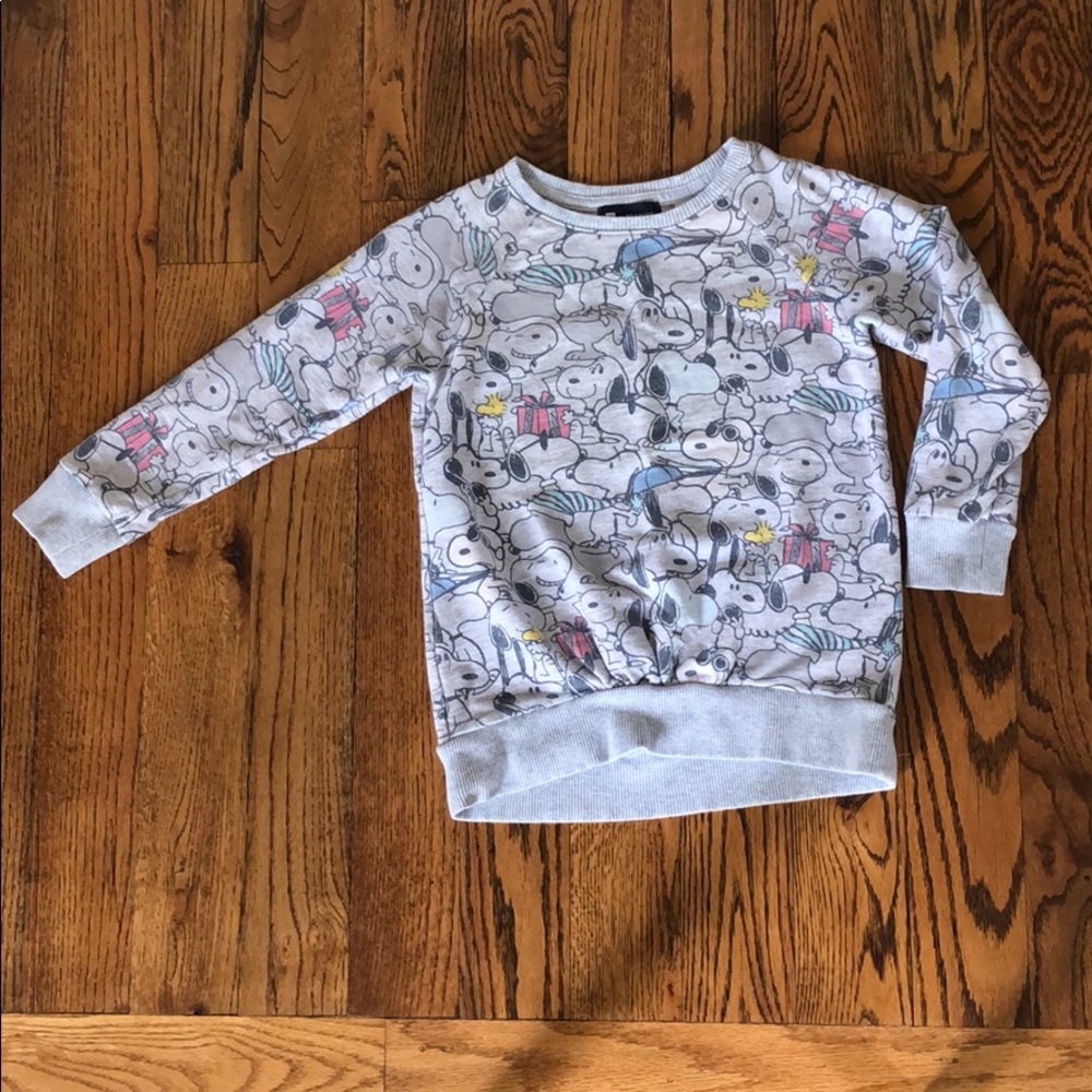 GAP Peanuts Snoopy Sweatshirt: girls Small